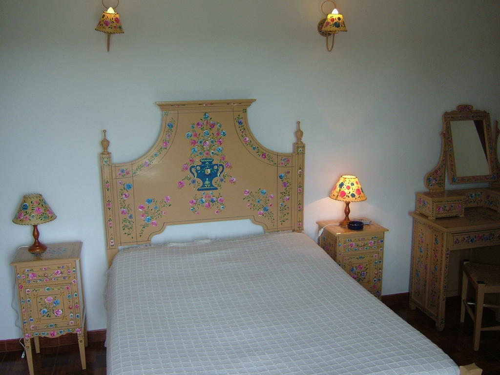 אסטראמוז "O Viajante" Low Cost Hotel חדר תמונה