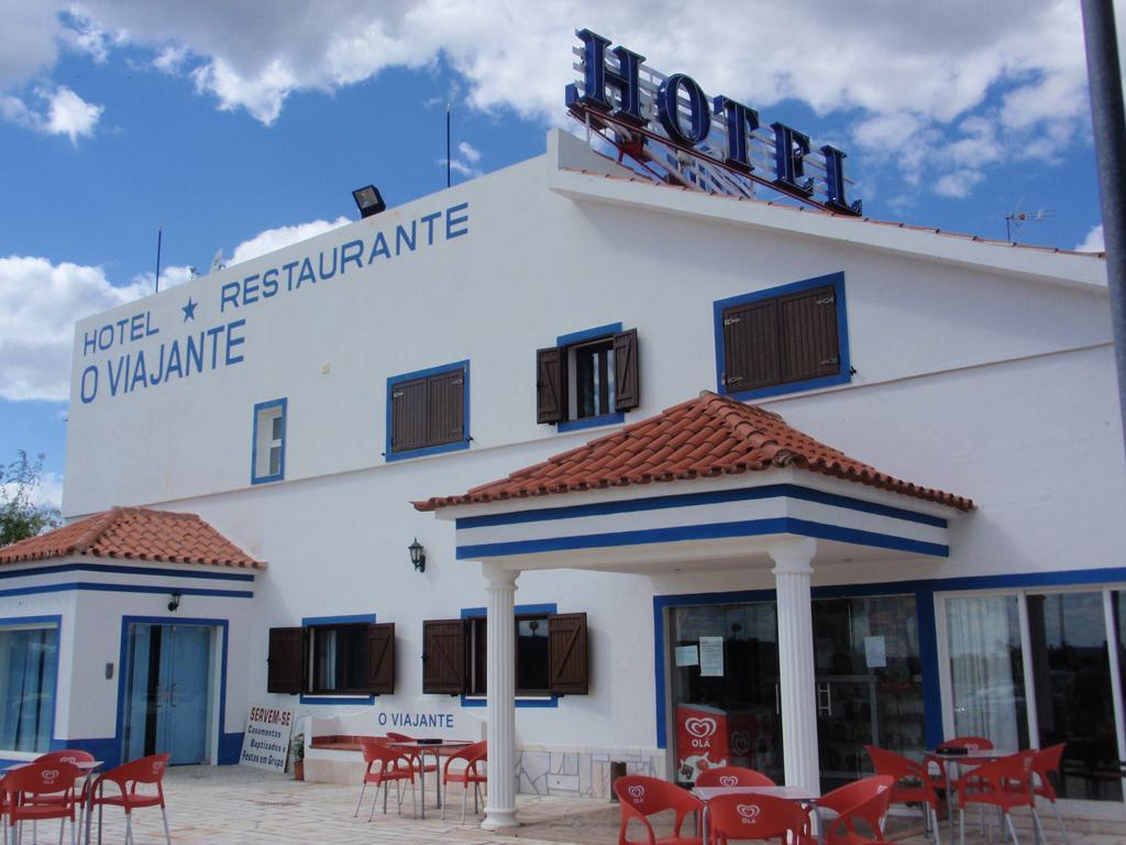 אסטראמוז "O Viajante" Low Cost Hotel מראה חיצוני תמונה